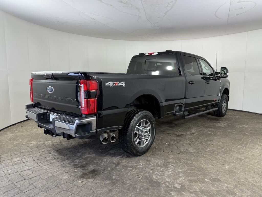 2023 Ford Super Duty F-250 LARIAT 4WD Crew Cab Diesel w/Long Bed Maumee OH