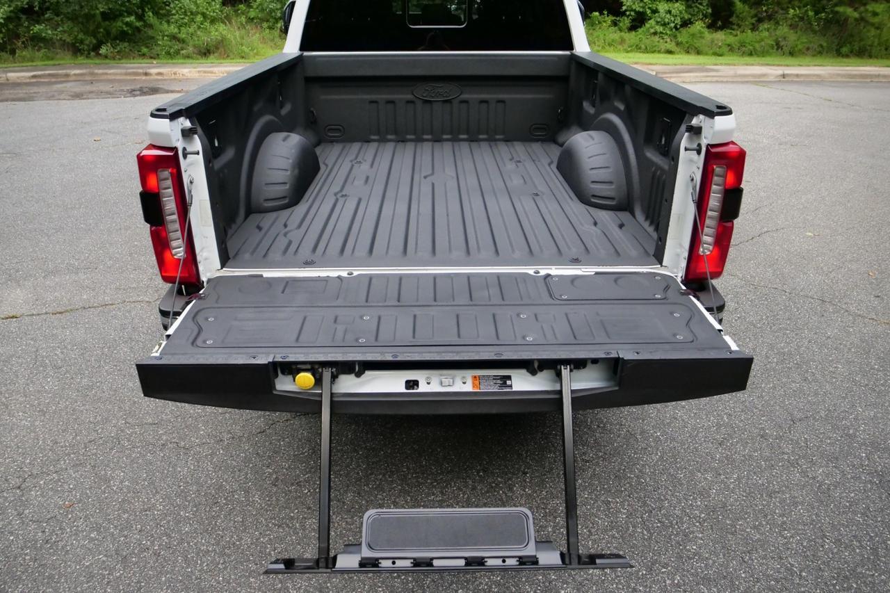 2023 Ford Super Duty F-250 LARIAT 4X4 / Tow Tech PKG / 6.7L V8 Diesel! Lincolnton NC