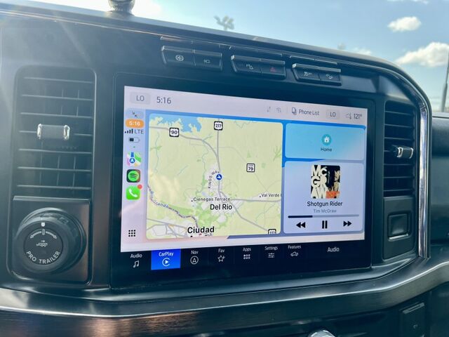 2023 Ford Super Duty F-250 SRW LARIAT  TX
