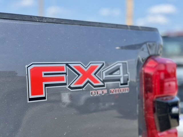 2023 Ford Super Duty F-250 SRW LARIAT  TX