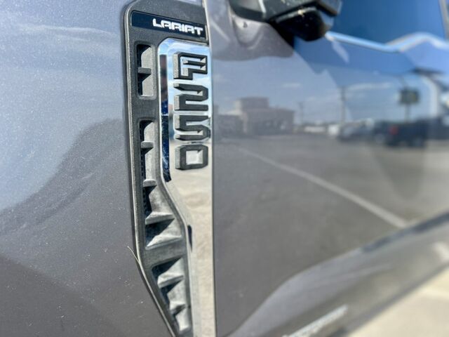 2023 Ford Super Duty F-250 SRW LARIAT  TX
