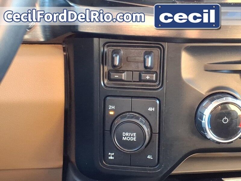 2023 Ford Super Duty F-250 SRW LARIAT Del Rio TX