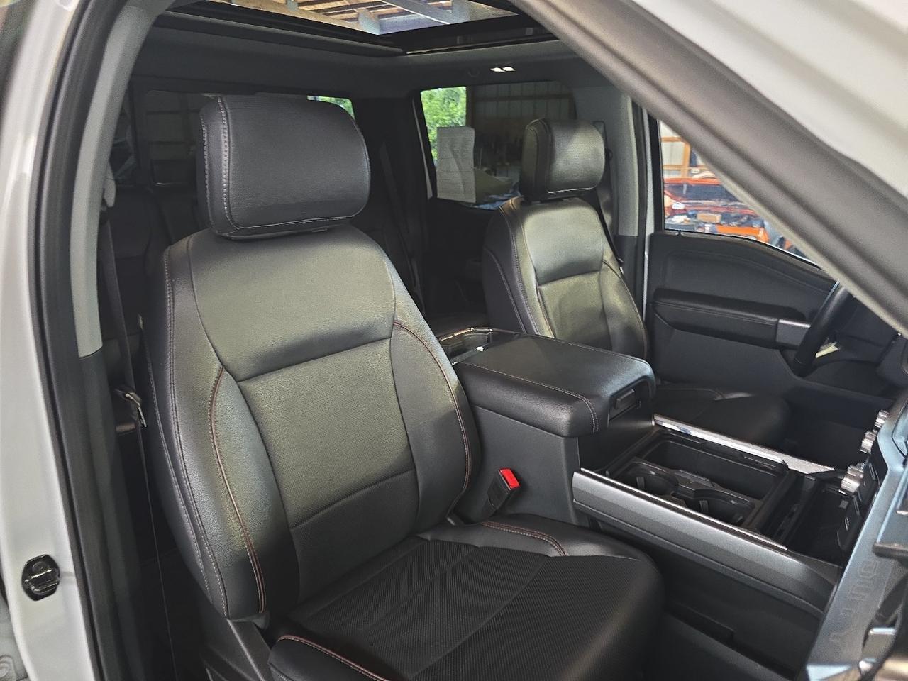 2023 Ford Super Duty F-250 SRW LARIAT Sand Lake NY