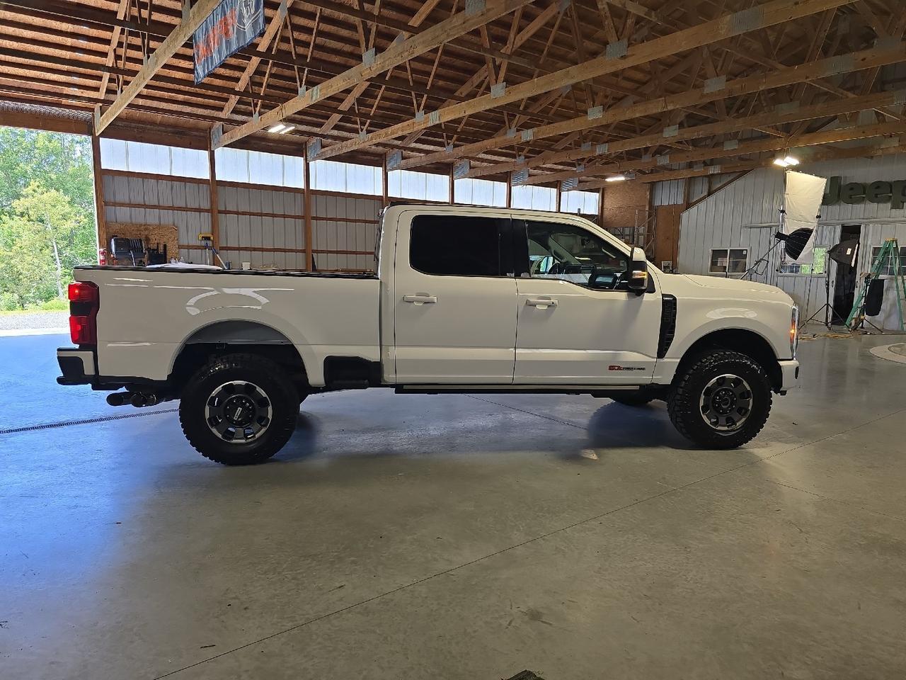 2023 Ford Super Duty F-250 SRW LARIAT Sand Lake NY