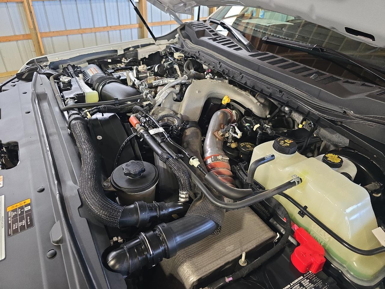 2023 Ford Super Duty F-250 SRW LARIAT Sand Lake NY
