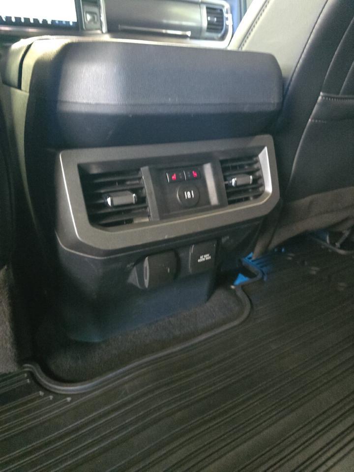 2023 Ford Super Duty F-250 SRW LARIAT Sand Lake NY
