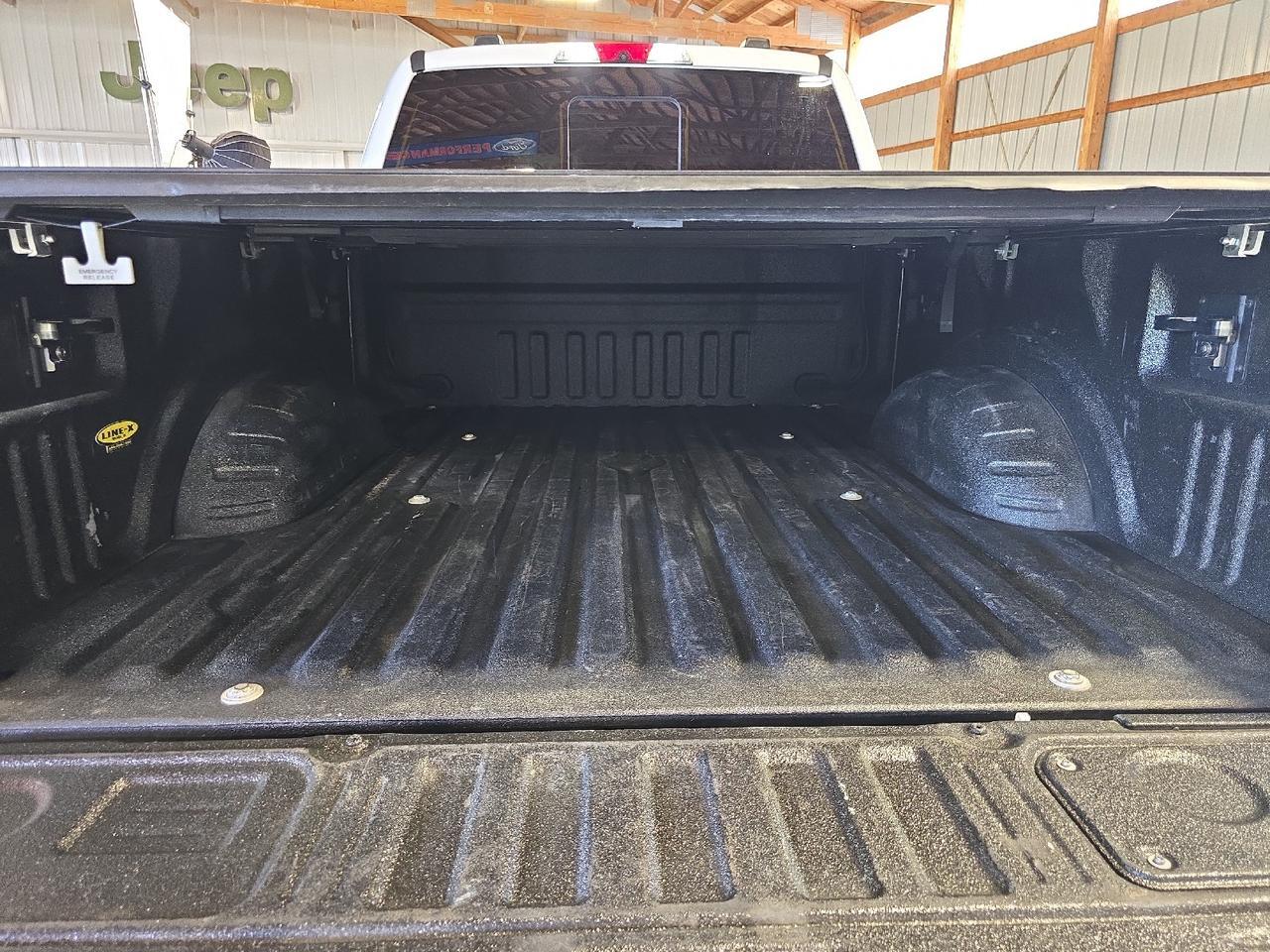 2023 Ford Super Duty F-250 SRW LARIAT Sand Lake NY