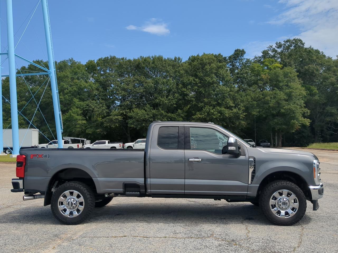 2023 Ford Super Duty F-250 SRW LARIAT