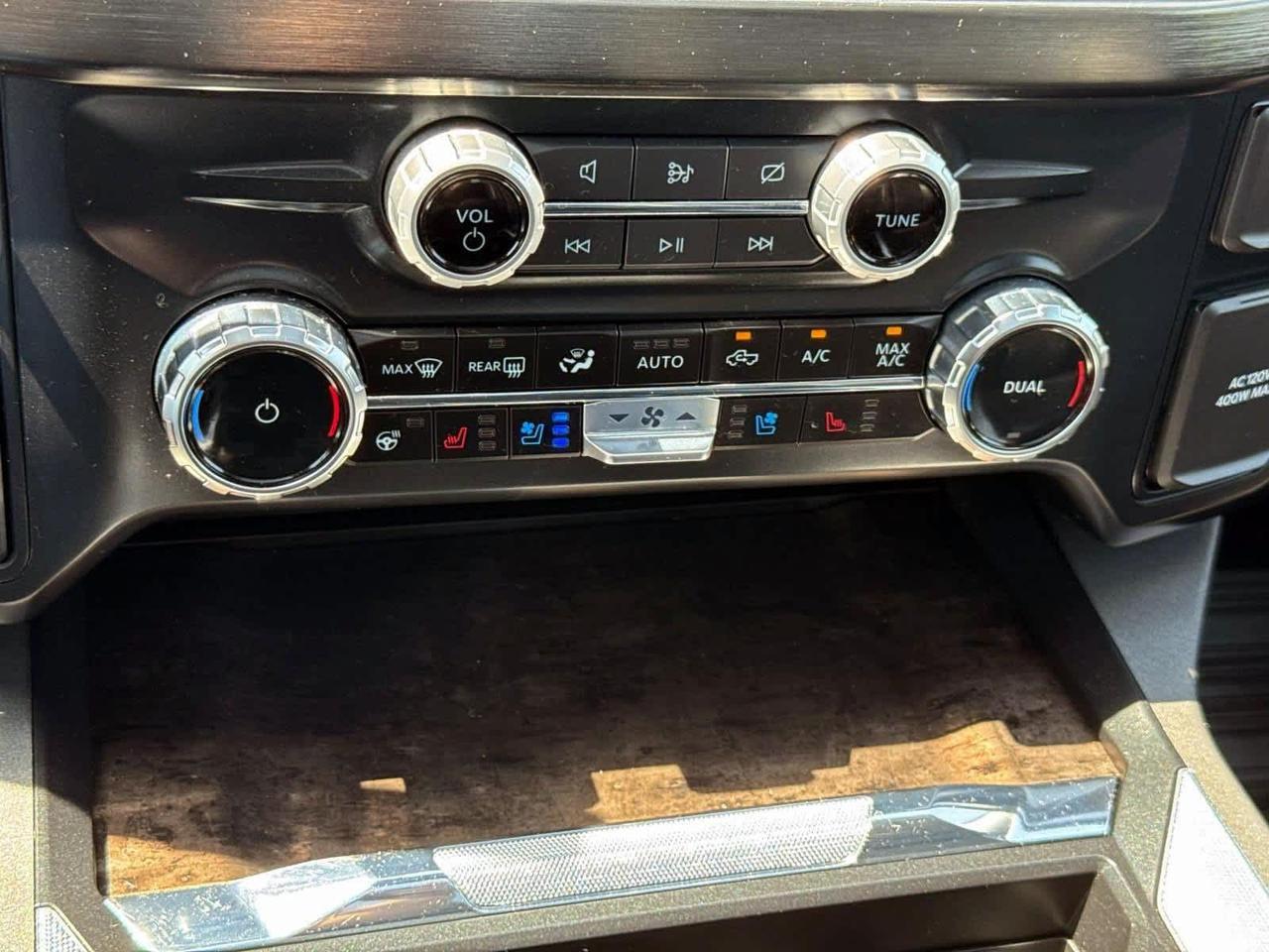 2023 Ford Super Duty F-250 SRW LARIAT Plymouth MA