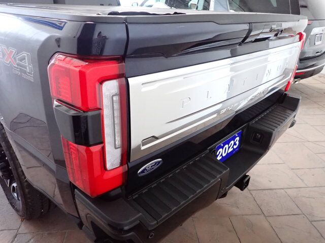 2023 Ford Super Duty F-250 SRW PLATINUM LEATHER NAVI SUNROOF 4WD *DIESEL* Listowel ON