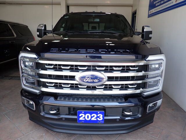 2023 Ford Super Duty F-250 SRW PLATINUM LEATHER NAVI SUNROOF 4WD *DIESEL* Listowel ON