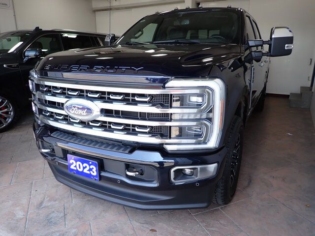 2023 Ford Super Duty F-250 SRW PLATINUM LEATHER NAVI SUNROOF 4WD *DIESEL* Listowel ON