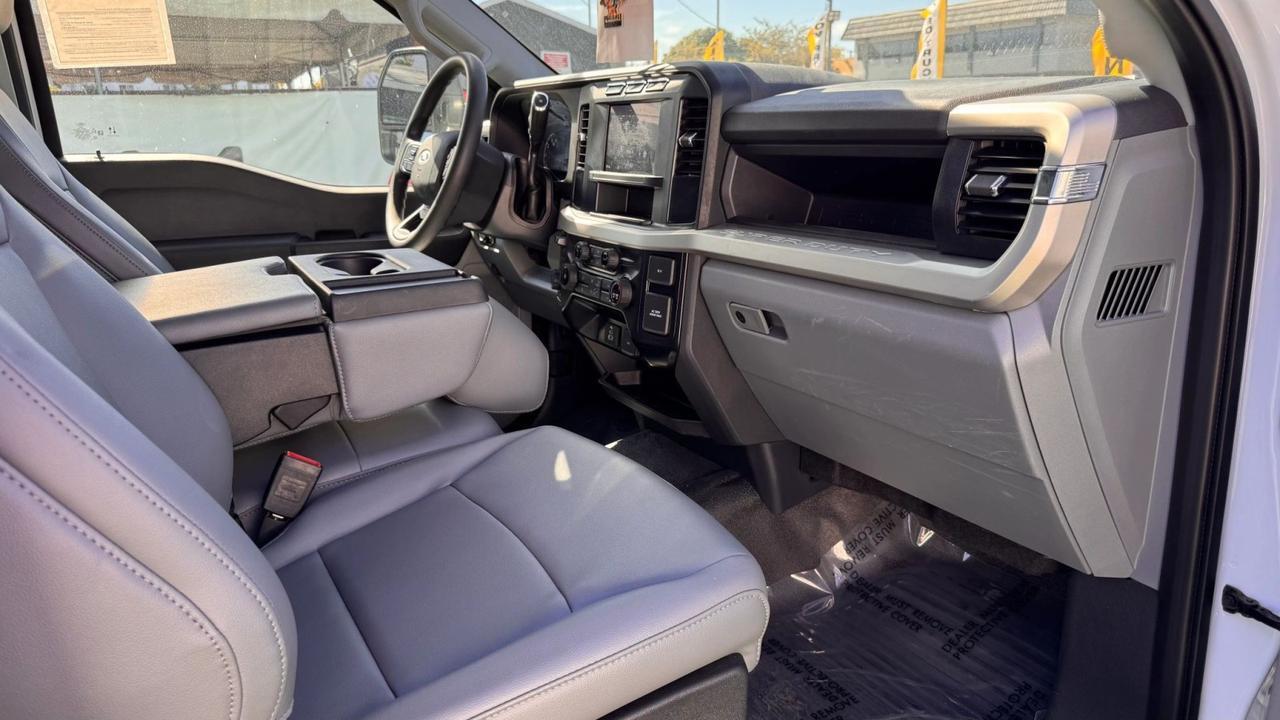 2023 Ford Super Duty F-250 SRW XL Miami FL