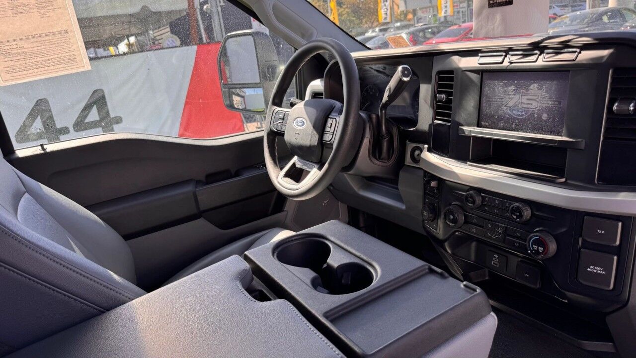 2023 Ford Super Duty F-250 SRW XL Hialeah FL