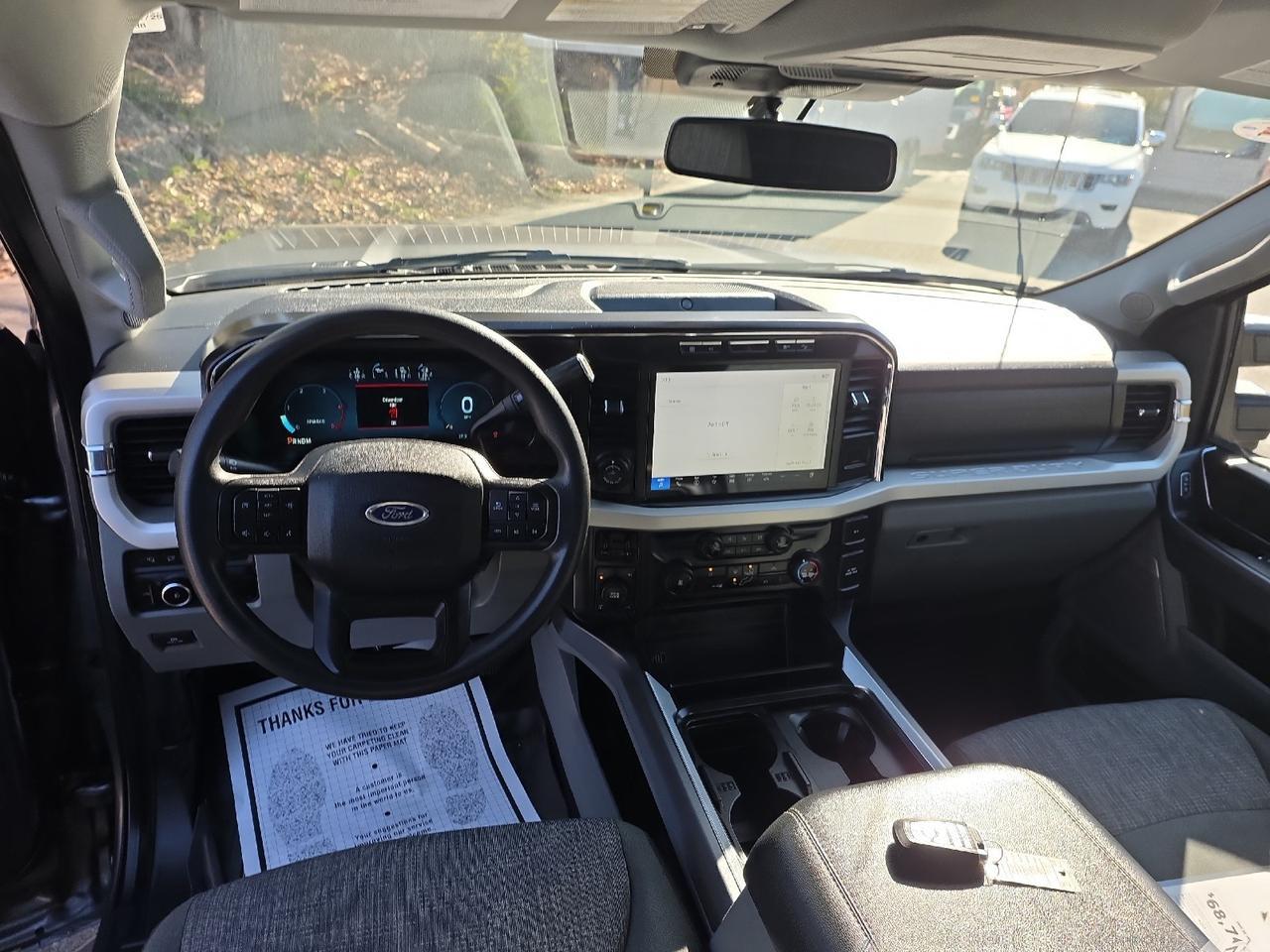 2023 Ford Super Duty F-250 SRW XLT Sand Lake NY