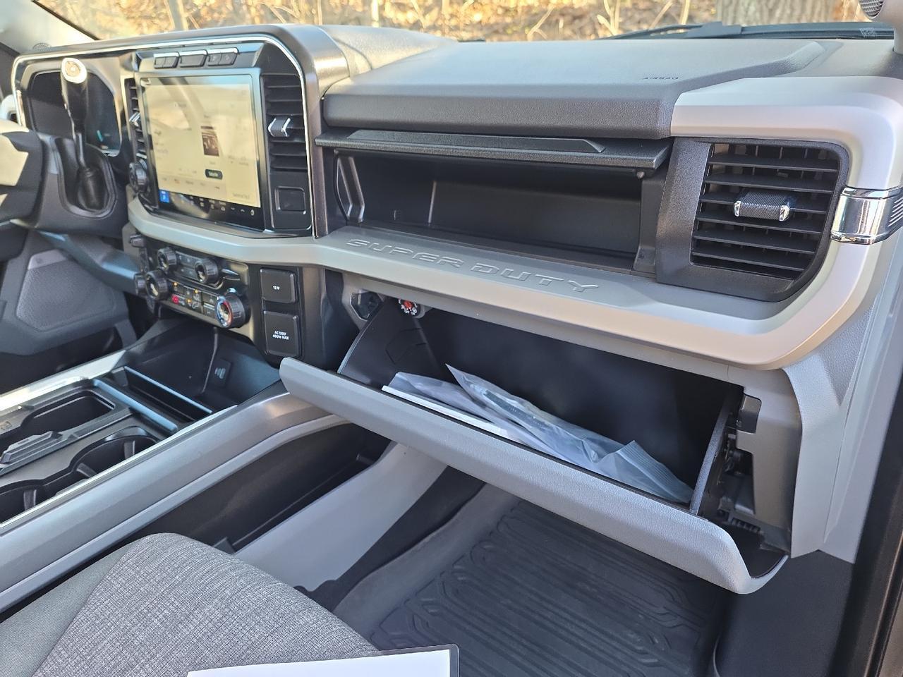 2023 Ford Super Duty F-250 SRW XLT Sand Lake NY