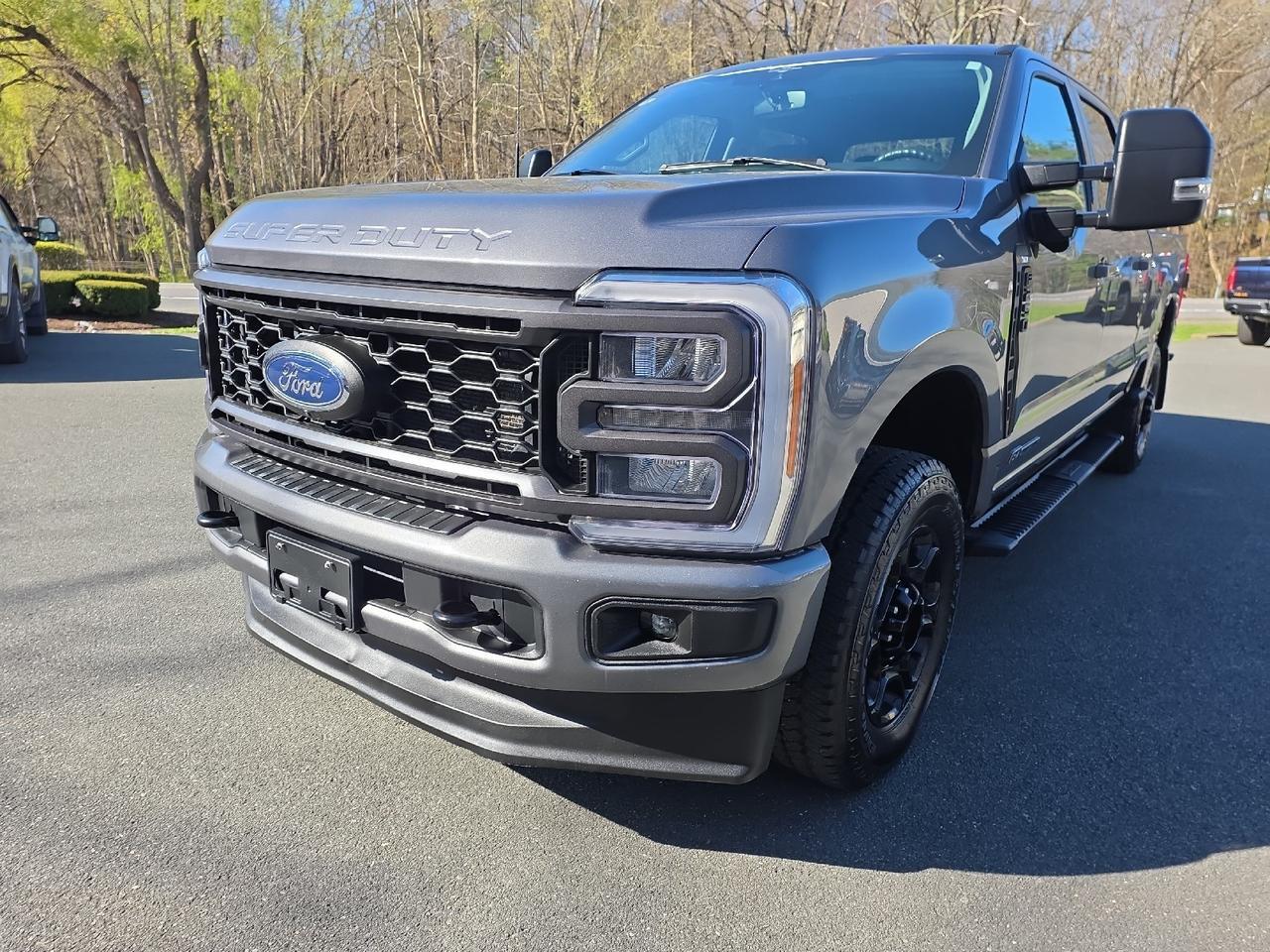 2023 Ford Super Duty F-250 SRW XLT Sand Lake NY