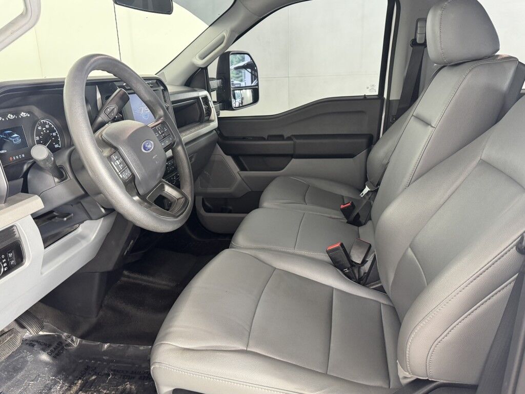 2023 Ford Super Duty F-250 XL 4WD Crew Cab Diesel Medium Bed w/FX4 Pkg Maumee OH