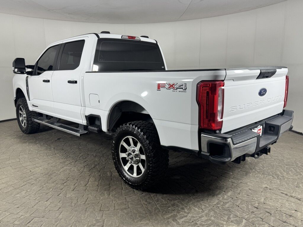 2023 Ford Super Duty F-250 XL 4WD Crew Cab Diesel Medium Bed w/FX4 Pkg Maumee OH