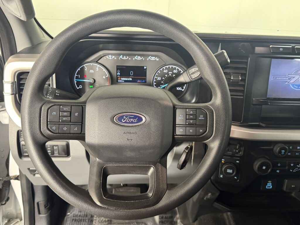 2023 Ford Super Duty F-250 XL 4WD Crew Cab Diesel Medium Bed w/FX4 Pkg Maumee OH