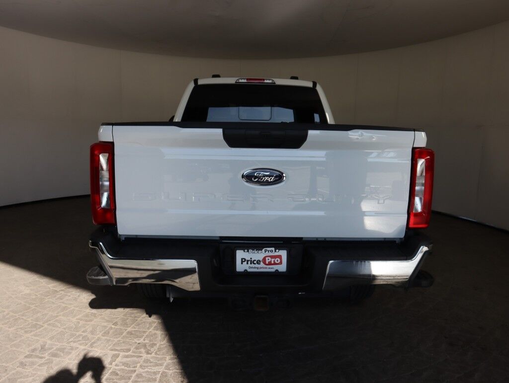 2023 Ford Super Duty F-250 XL 4WD Crew Cab w/Power Rear Sliding Window Maumee OH