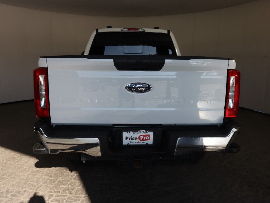 2023 Ford Super Duty F-250 XL 4WD Crew Cab w/Power Rear Sliding Window Maumee OH