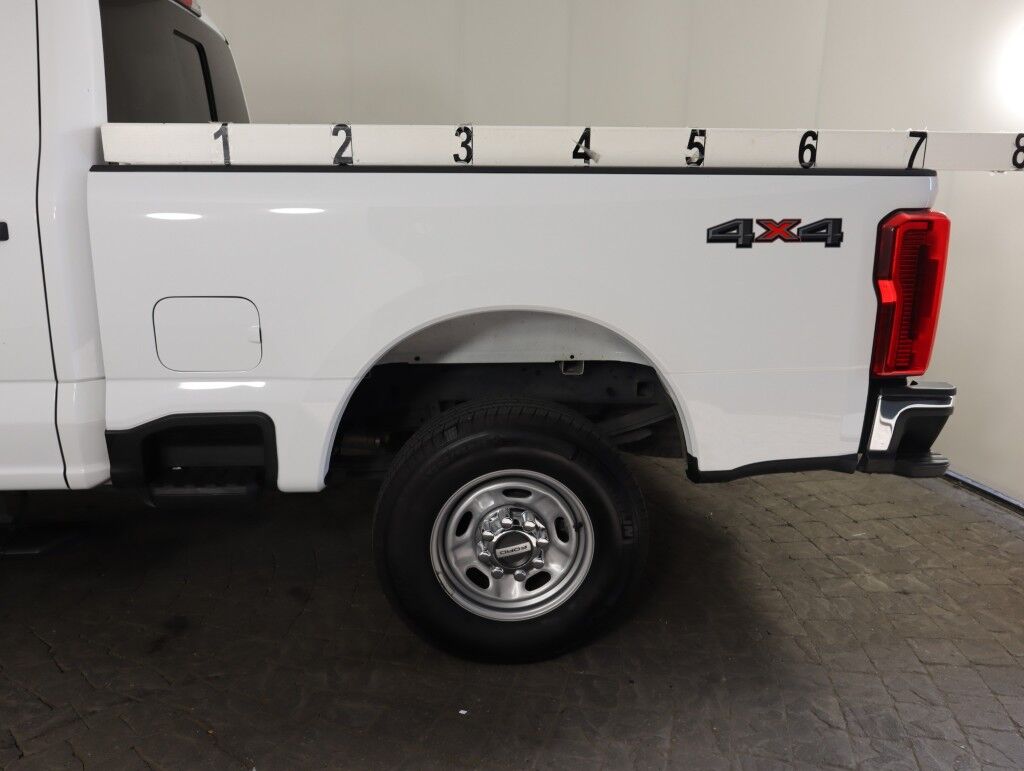 2023 Ford Super Duty F-250 XL 4WD Crew Cab w/Power Rear Sliding Window Maumee OH