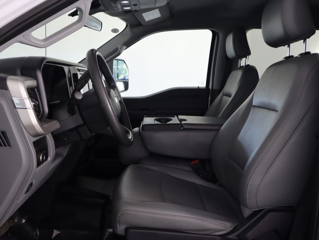 2023 Ford Super Duty F-250 XL 4WD Crew Cab w/Power Rear Sliding Window Maumee OH