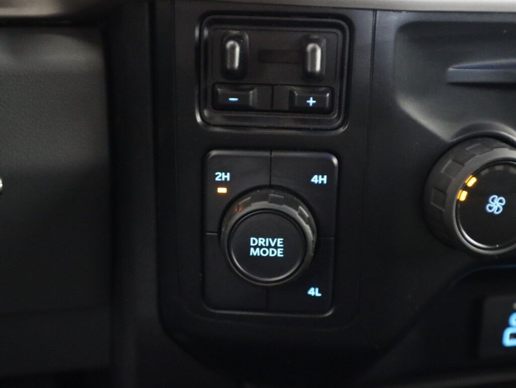 2023 Ford Super Duty F-250 XLT 4WD Crew Cab Diesel 8&apos; Box Maumee OH