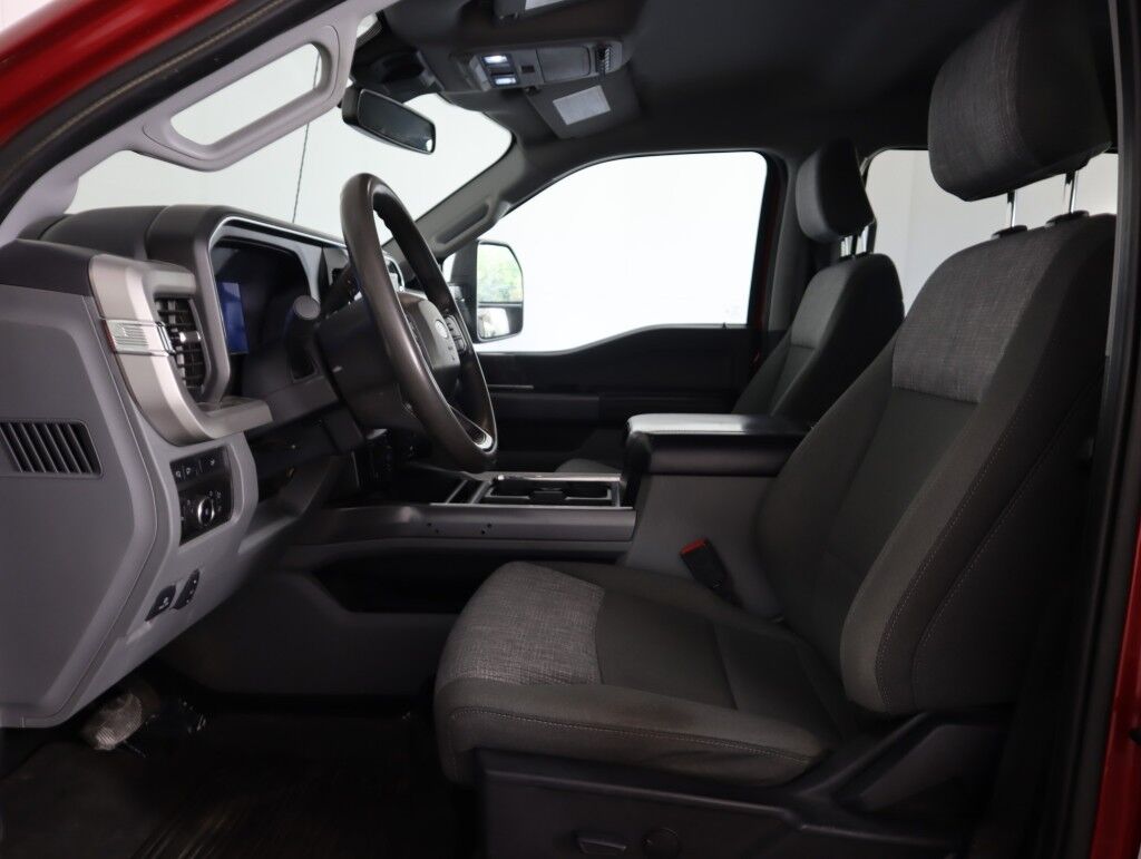 2023 Ford Super Duty F-250 XLT Premium 4WD Crew Cab Diesel w/Sport/FX4 Maumee OH