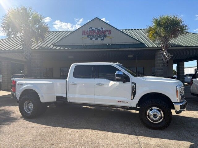 2023 Ford Super Duty F-350 Crew Cab 4WD LARIAT ULTIMATE PKG