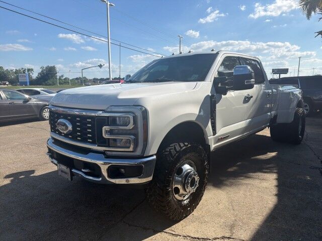 2023 Ford Super Duty F-350 Crew Cab 4WD LARIAT ULTIMATE PKG Lafayette LA