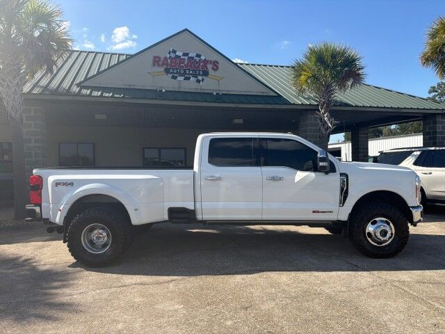 2023 Ford Super Duty F-350 Crew Cab 4WD LARIAT ULTIMATE PKG