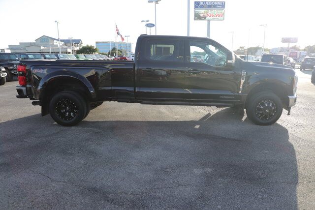 2023 Ford Super Duty F-350 DRW LARIAT New Braunfels TX