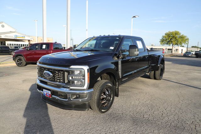 2023 Ford Super Duty F-350 DRW LARIAT New Braunfels TX