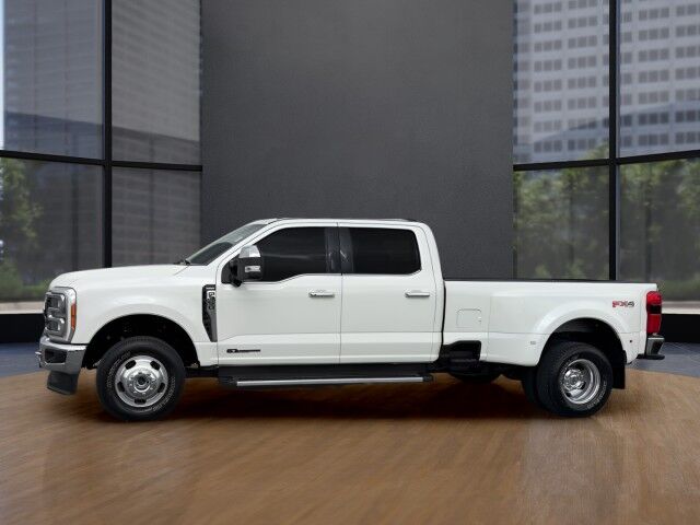 2023 Ford Super Duty F-350 DRW LARIAT San Juan TX