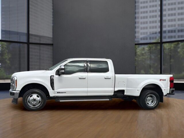 2023 Ford Super Duty F-350 DRW LARIAT San Juan TX