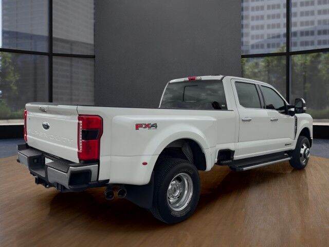 2023 Ford Super Duty F-350 DRW LARIAT San Juan TX