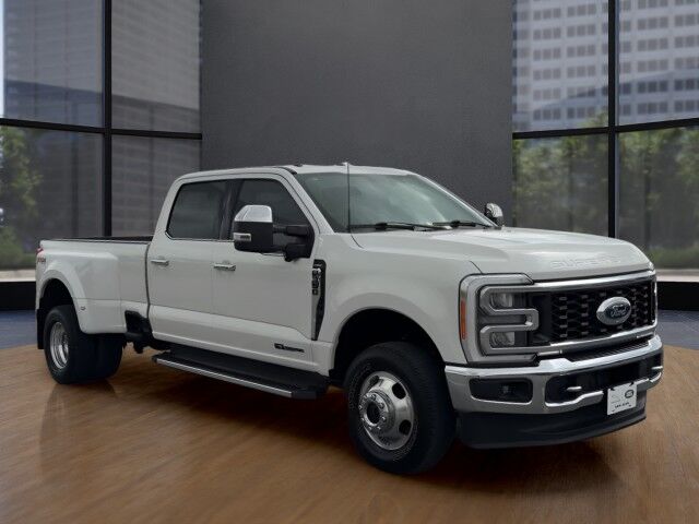 2023 Ford Super Duty F-350 DRW LARIAT San Juan TX