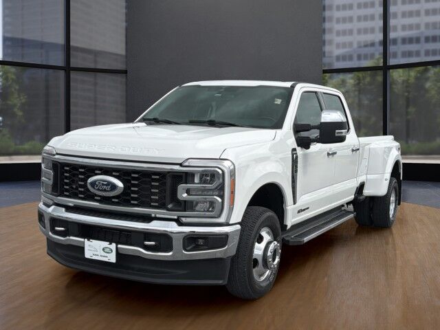 2023 Ford Super Duty F-350 DRW LARIAT San Juan TX
