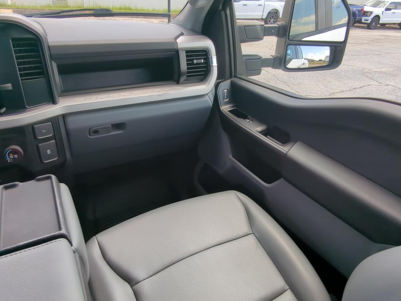 2023 Ford Super Duty F-350 DRW XL Winder GA