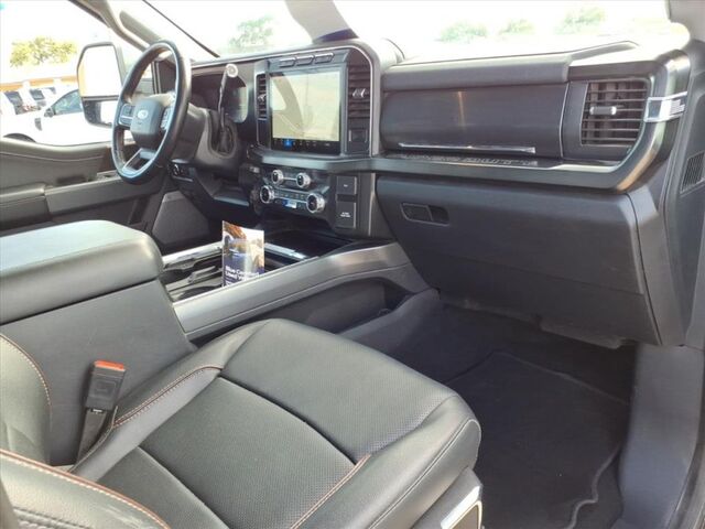 2023 Ford Super Duty F-350 SRW LARIAT  TX