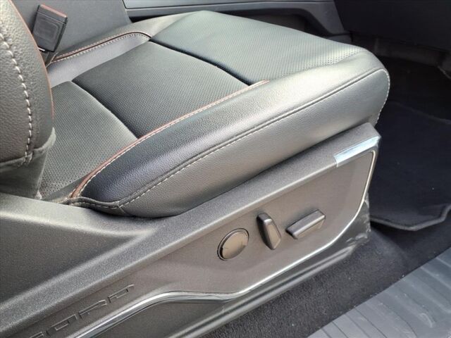 2023 Ford Super Duty F-350 SRW LARIAT  TX