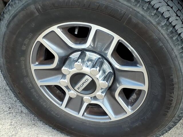 2023 Ford Super Duty F-350 SRW LARIAT  TX