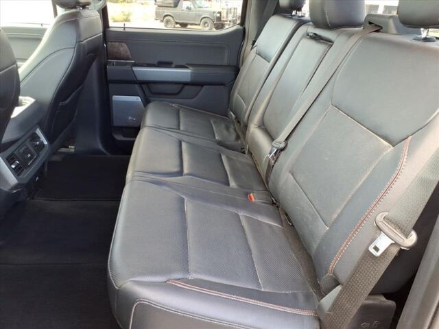 2023 Ford Super Duty F-350 SRW LARIAT  TX