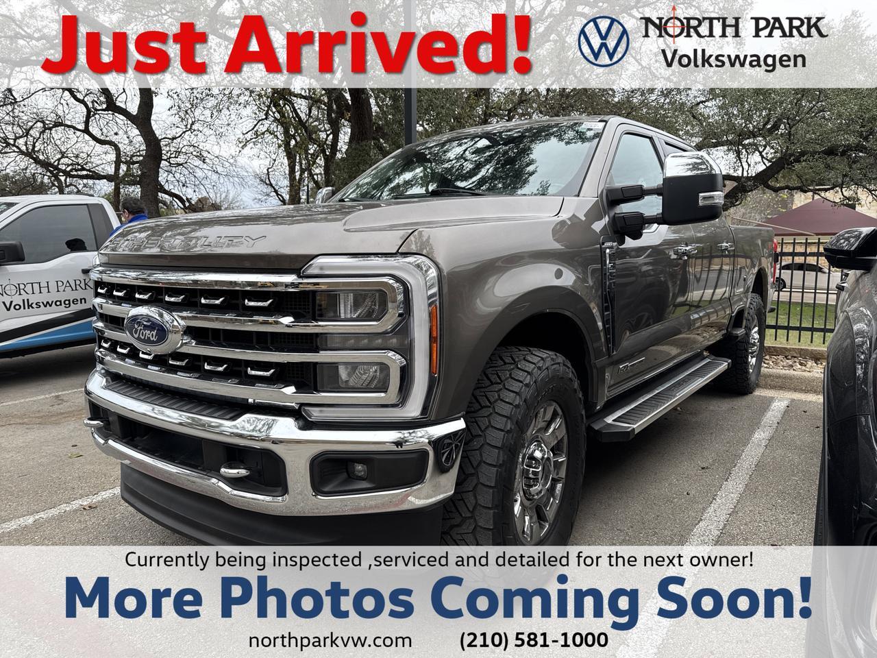 2023 Ford Super Duty F-350 SRW LARIAT