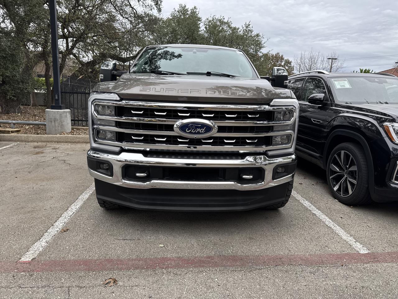 2023 Ford Super Duty F-350 SRW LARIAT