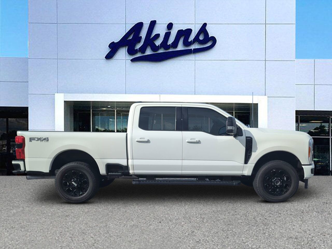 2023 Ford Super Duty F-350 SRW LARIAT