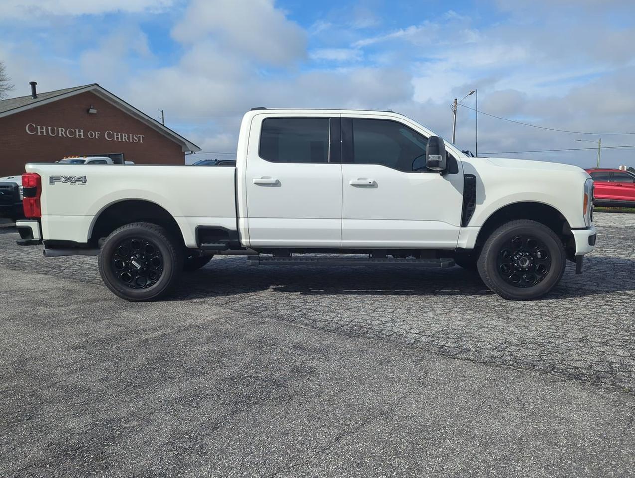 2023 Ford Super Duty F-350 SRW LARIAT