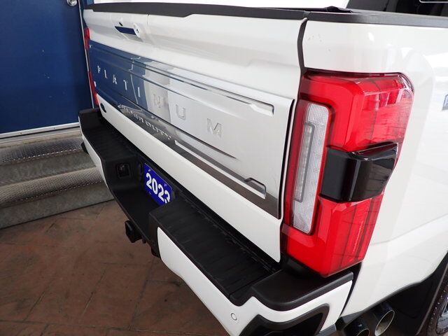 2023 Ford Super Duty F-350 SRW PLATINUM CREW *DIESEL* LEATHER NAVI Listowel ON
